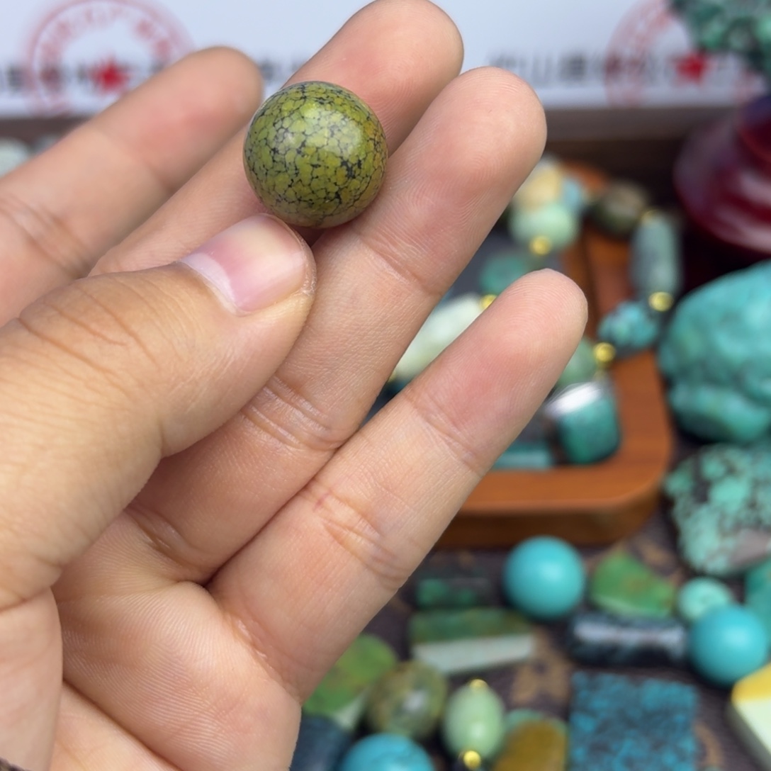 南红玛瑙未镶嵌绿松石