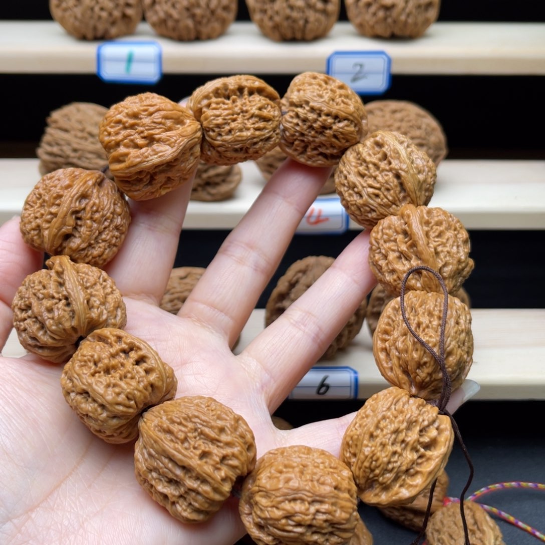 猴头核桃把件涿鹿手持