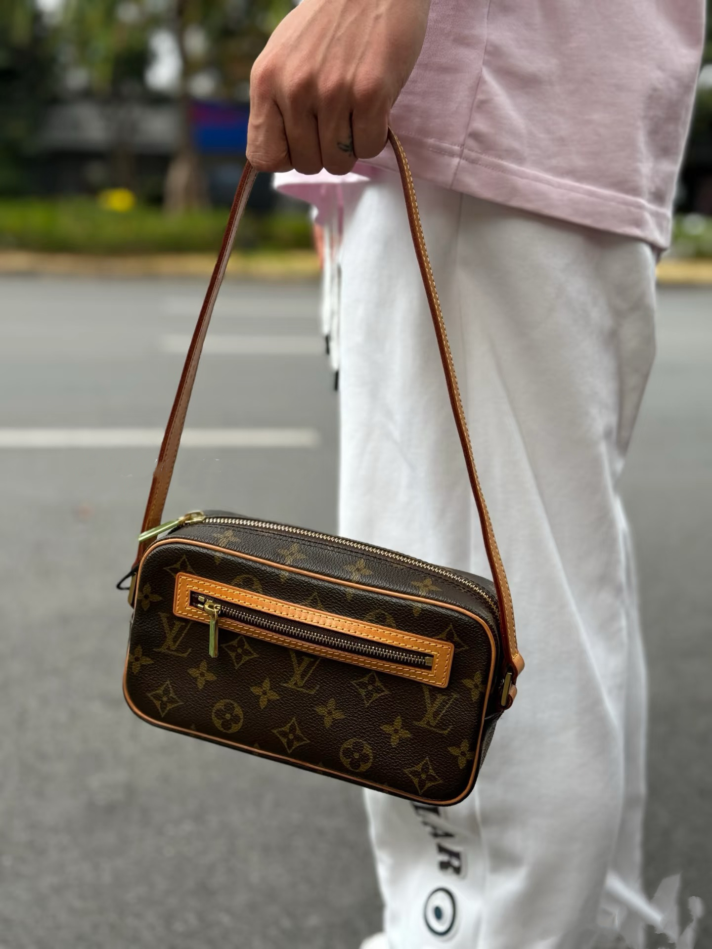 95新 LouisVuitton/路易威登 LV小号开口笑972972
