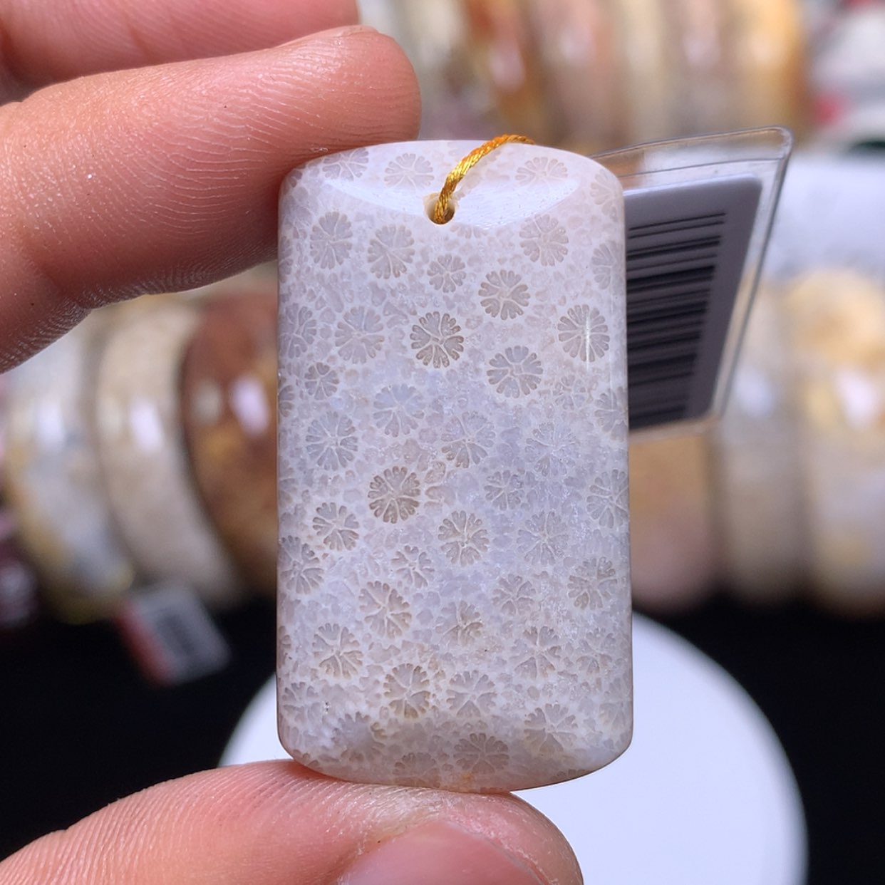 【闪购商品】硅化珊瑚（珊瑚玉）手链未镶嵌清洗花