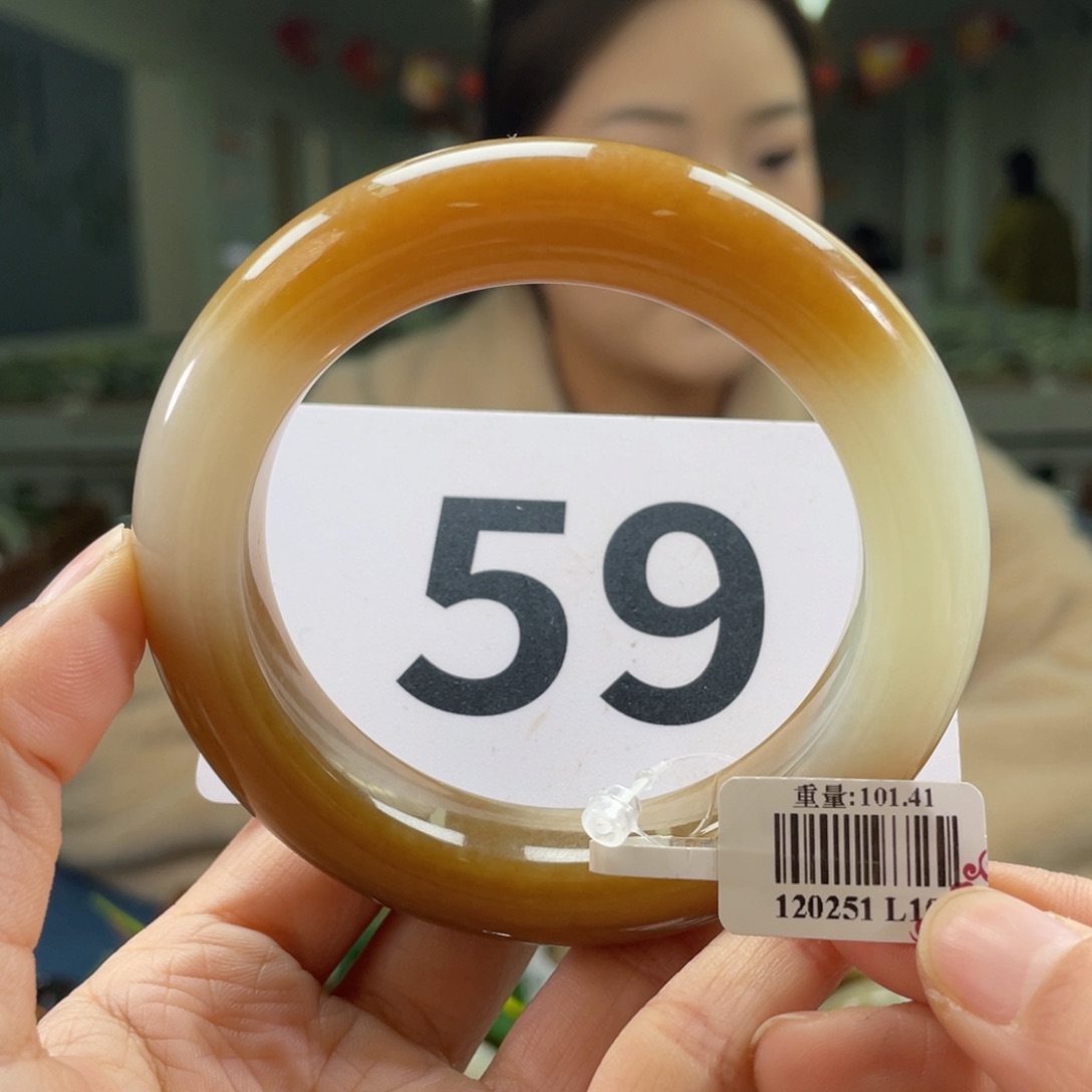 未镶嵌手镯和田玉回流