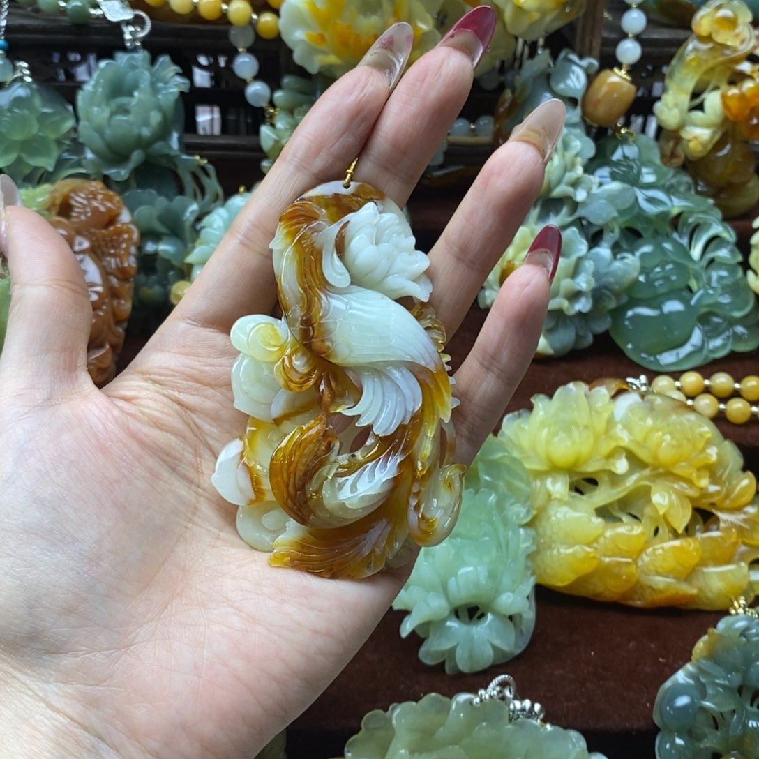 蛇纹石玉挂件未镶嵌幸**神