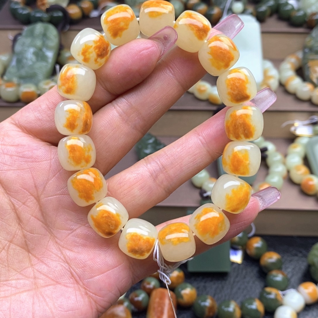 其***穷手串未镶嵌透闪石质玉