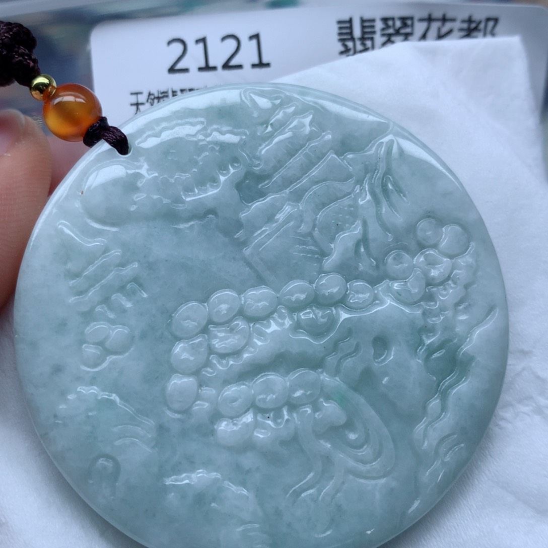 翡翠颈饰未镶嵌牌子
