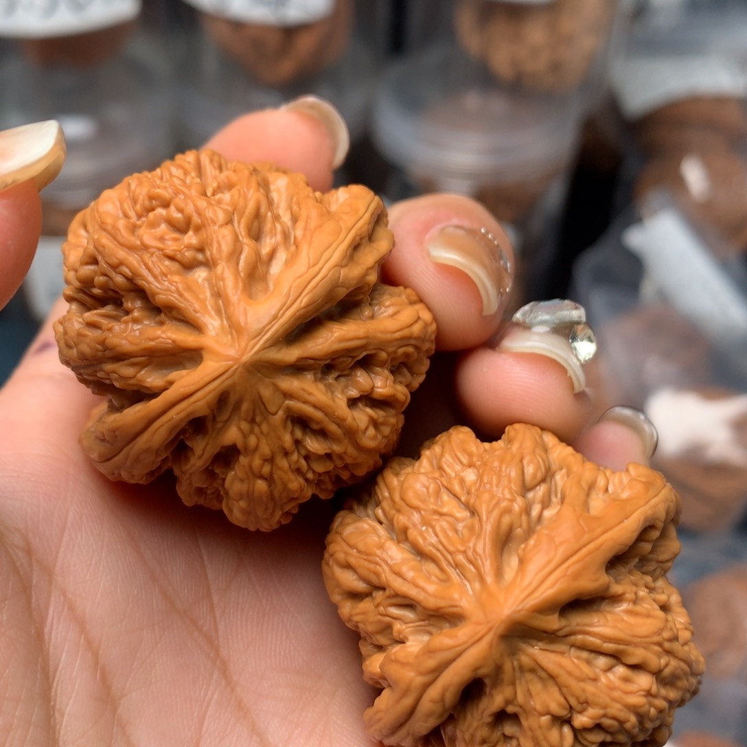 【闪购商品】文玩核桃把件40-6442-06