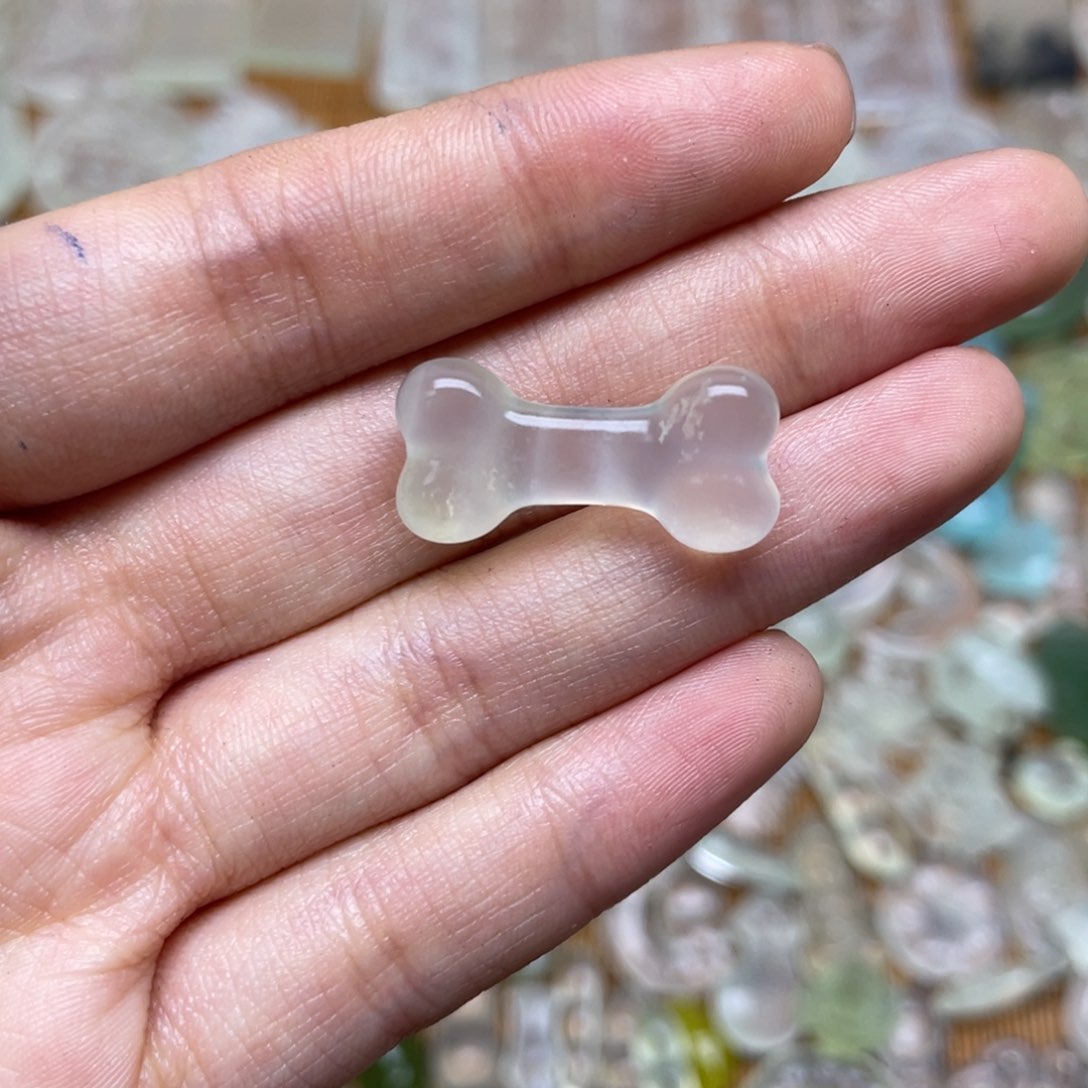 未镶嵌蛇纹石玉颈饰