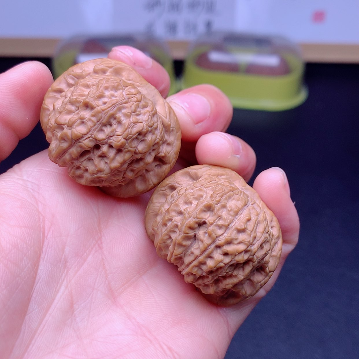 【闪购商品】文玩核桃把件一***！血麒麟38