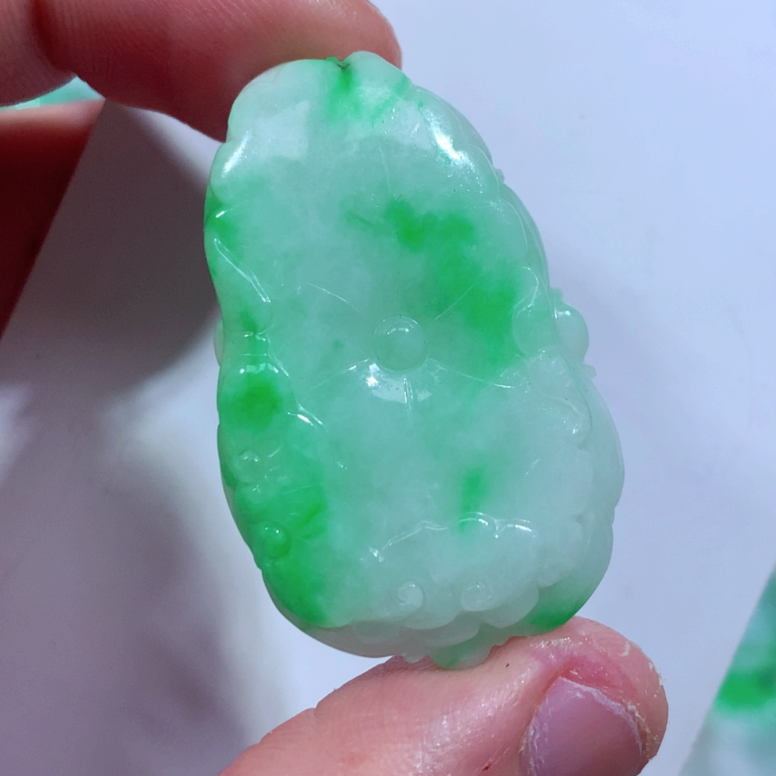 翡翠颈饰未镶嵌缅甸翡翠