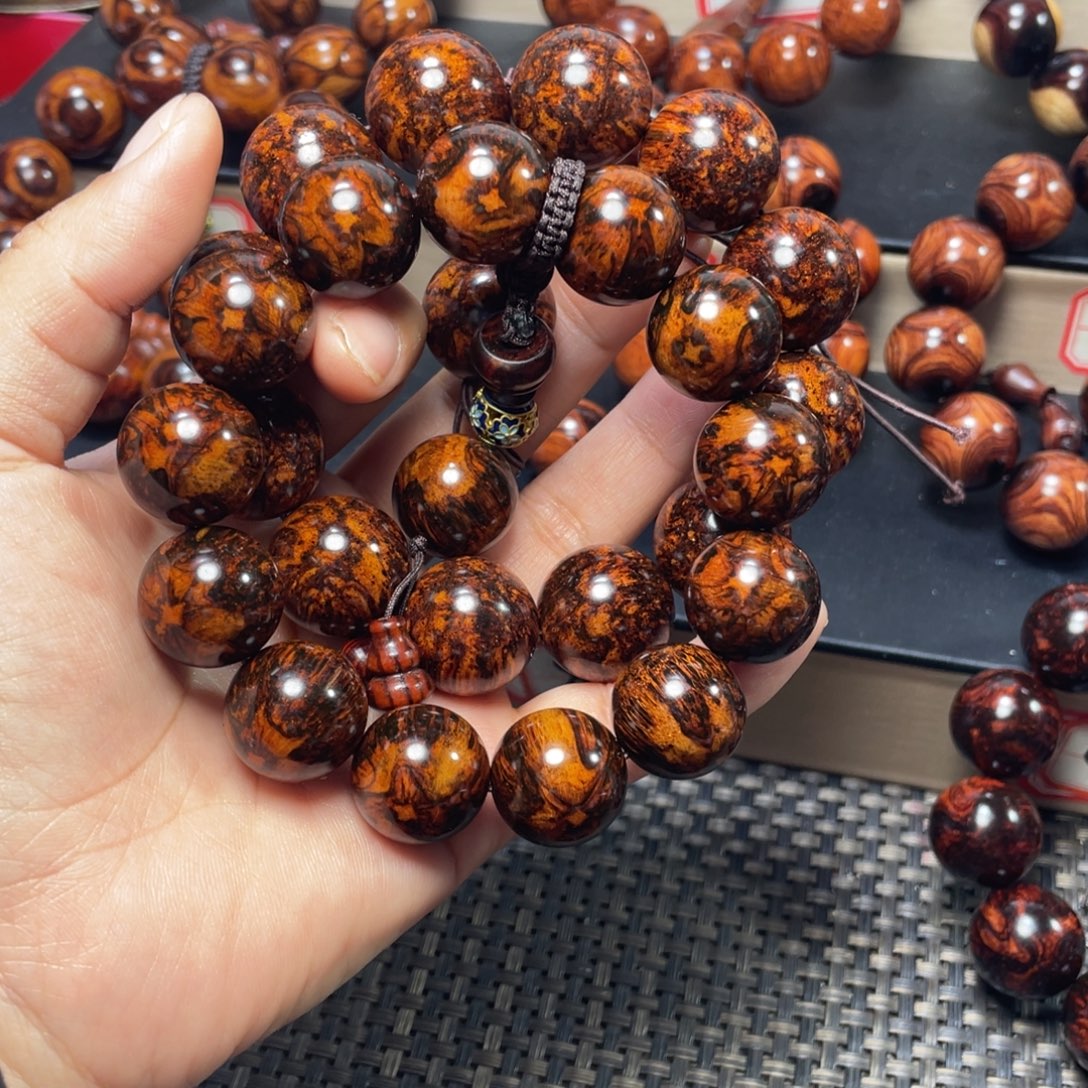 小***科花梨木类2.0的爆满龙鳞和1.8瘤疤花