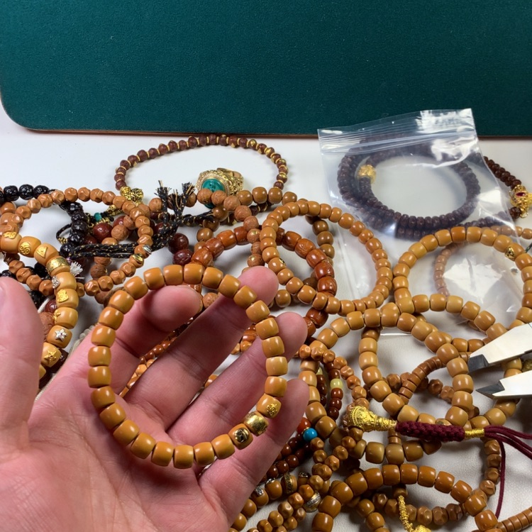 【闪购商品】橄榄核吊坠。。。。。。。。。。