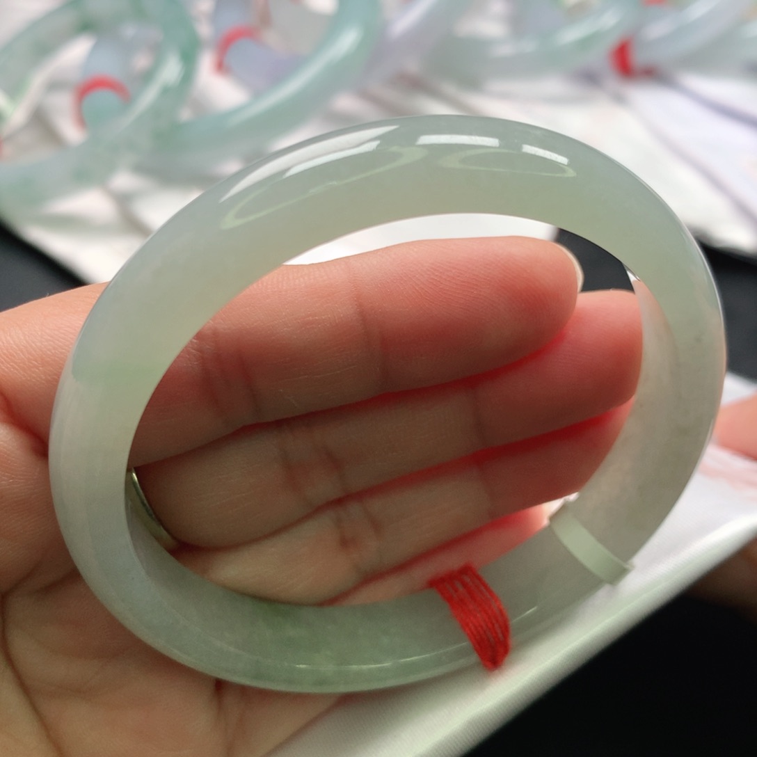 翡翠未镶嵌手镯缅甸57.58