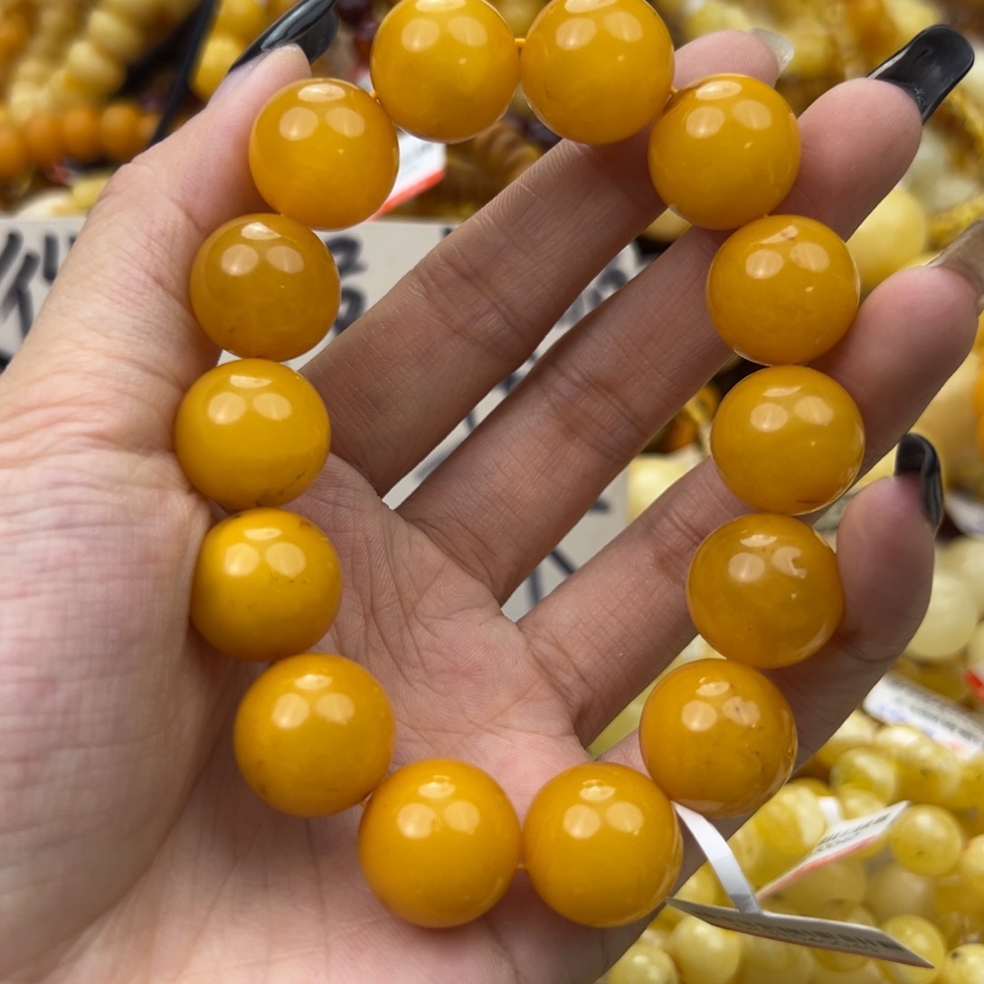 琥珀珠宝奇石未镶嵌