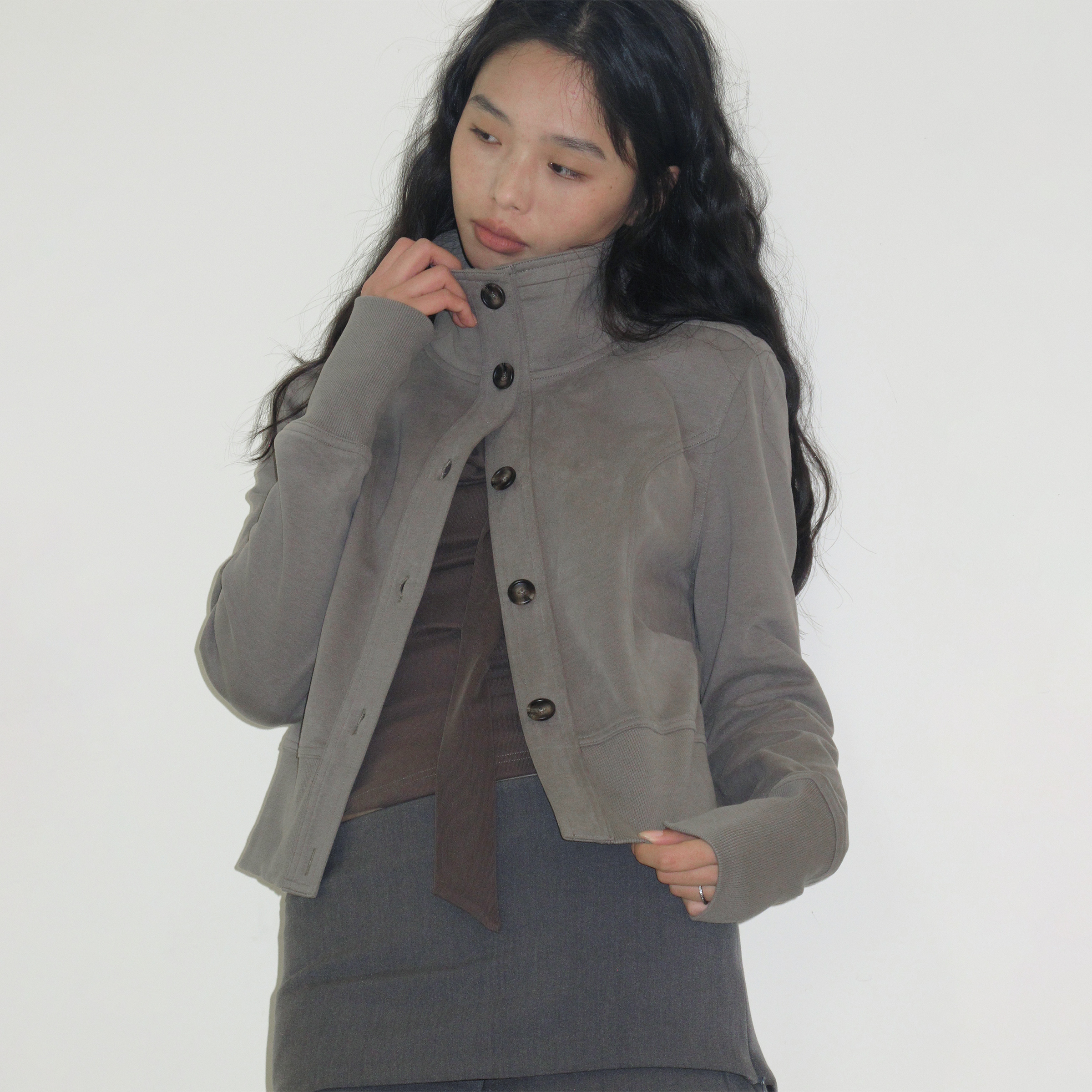 Mito de dar 磨毛立领短款修身收腰都市感利落低饱和休闲夹克外套