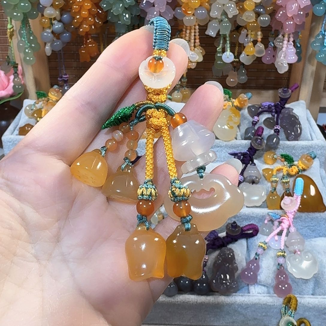 玛瑙/玉髓天然玉髓玛瑙通货料子不挑不拣带有包容点未镶嵌