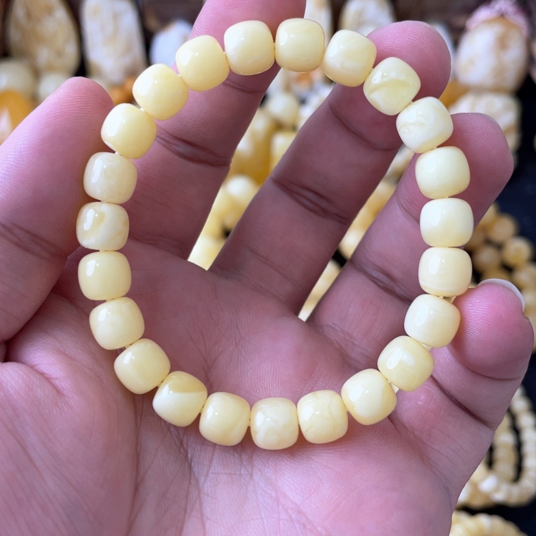 琥珀手串未镶嵌8+俄料高桩妖白花精工老型手串