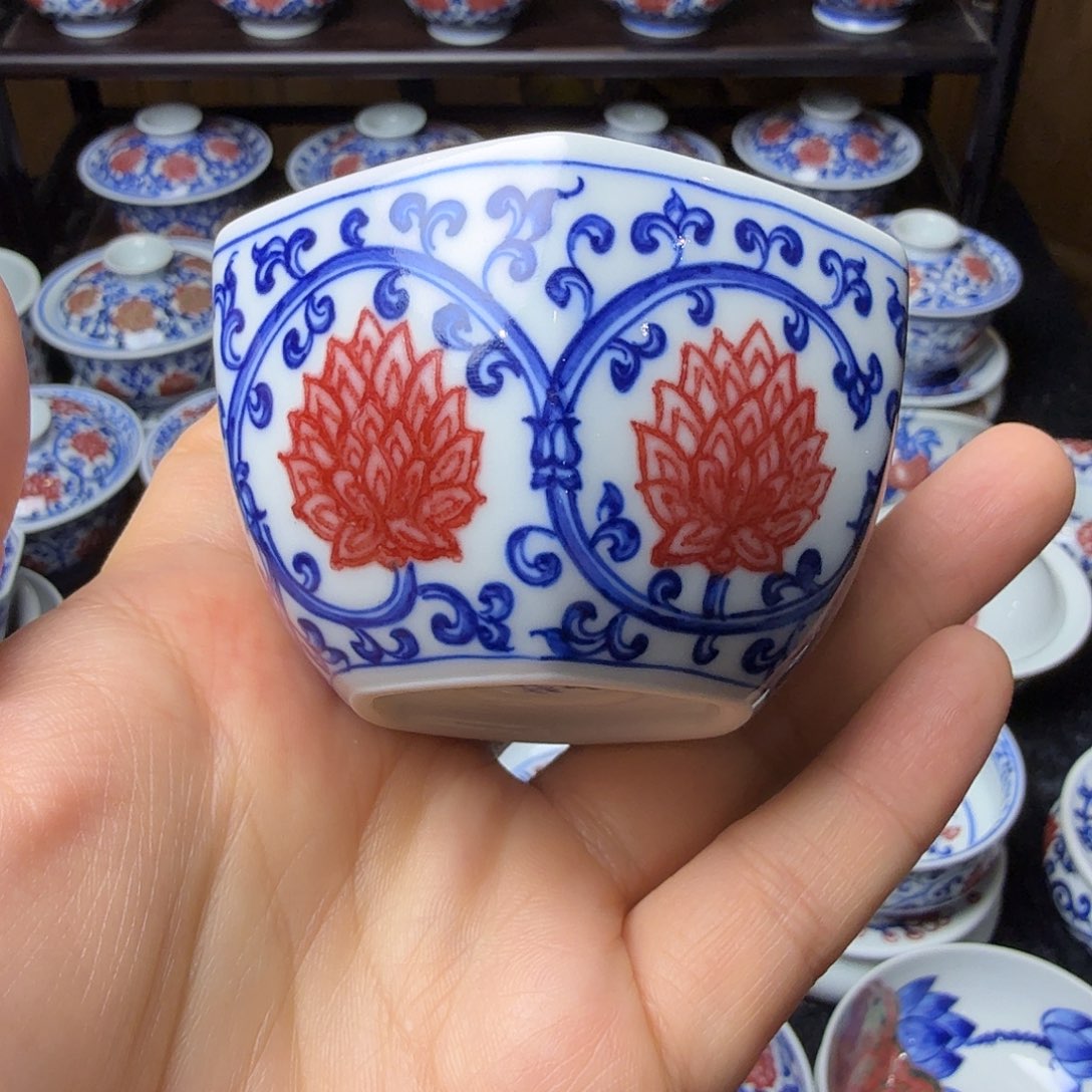 实***冰青花釉里红满绘六方杯