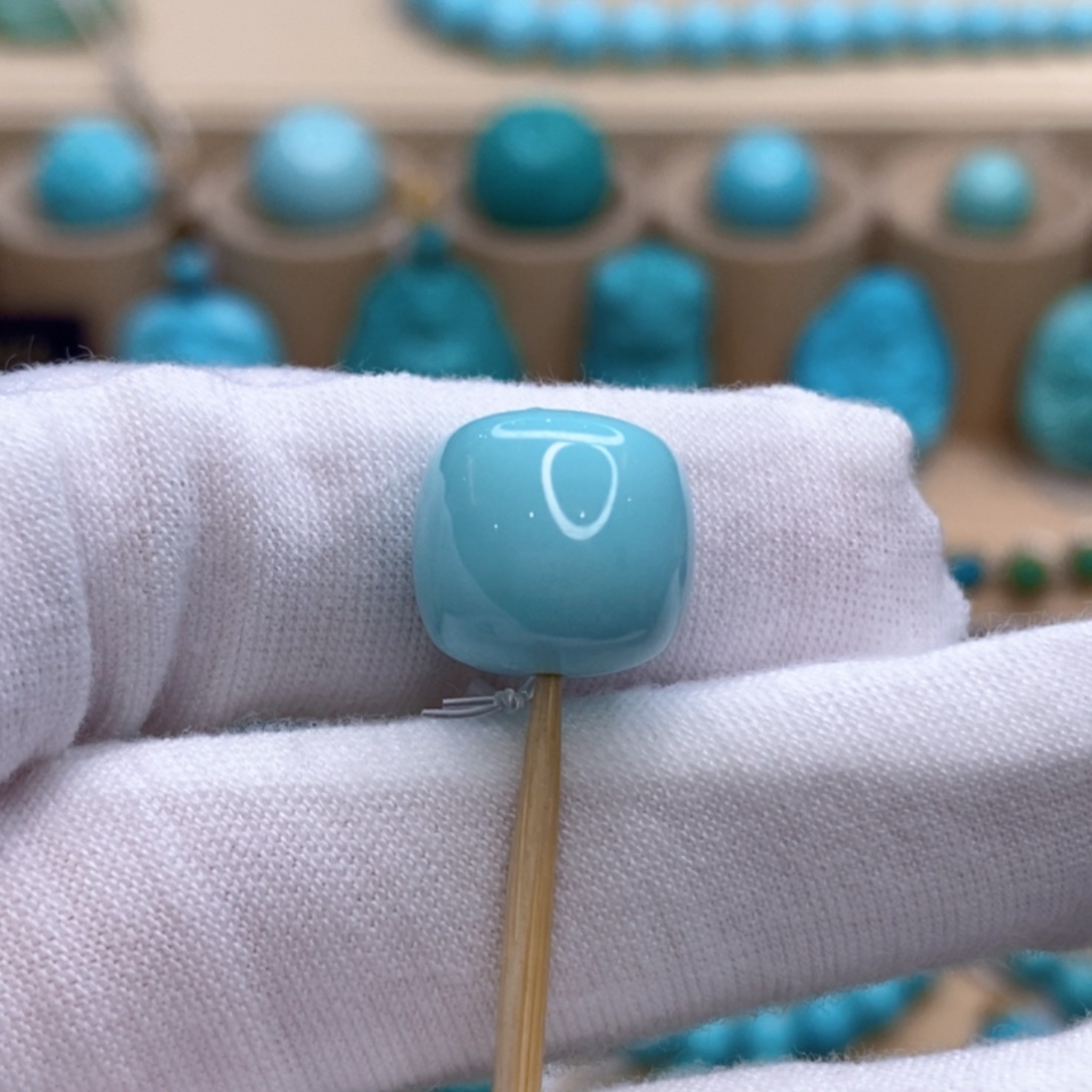 绿松石未镶嵌珠宝奇石12.6mm