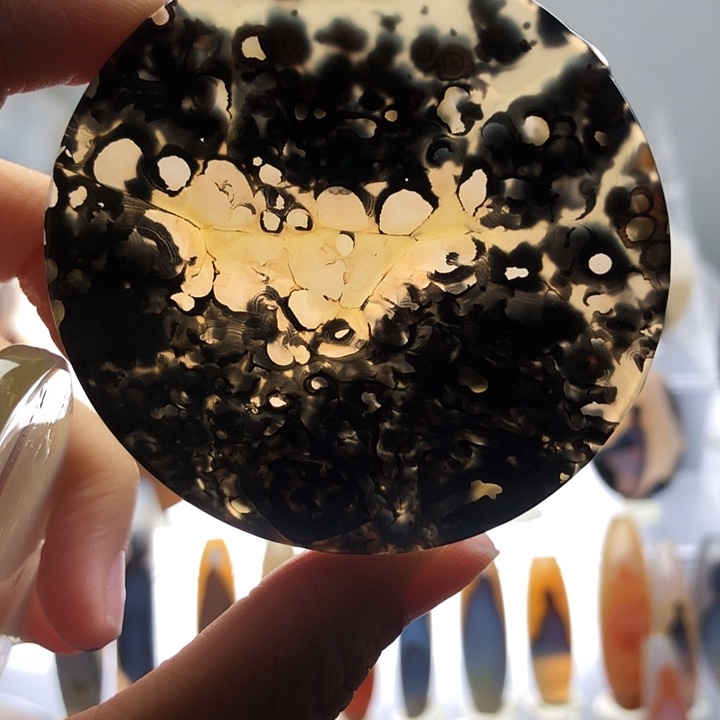 玛瑙/玉髓未镶嵌珠宝半成品107