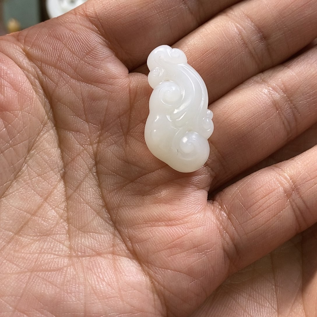 蒙***鑫和田玉未镶嵌颈饰