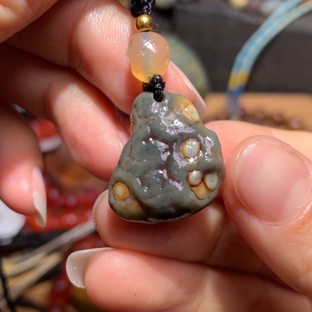 未镶嵌玛瑙/玉髓珠宝半成品