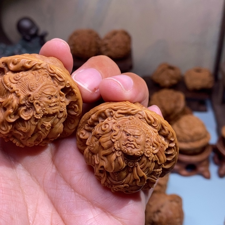 【闪购商品】核桃手串/手链自*黄财神白狮子