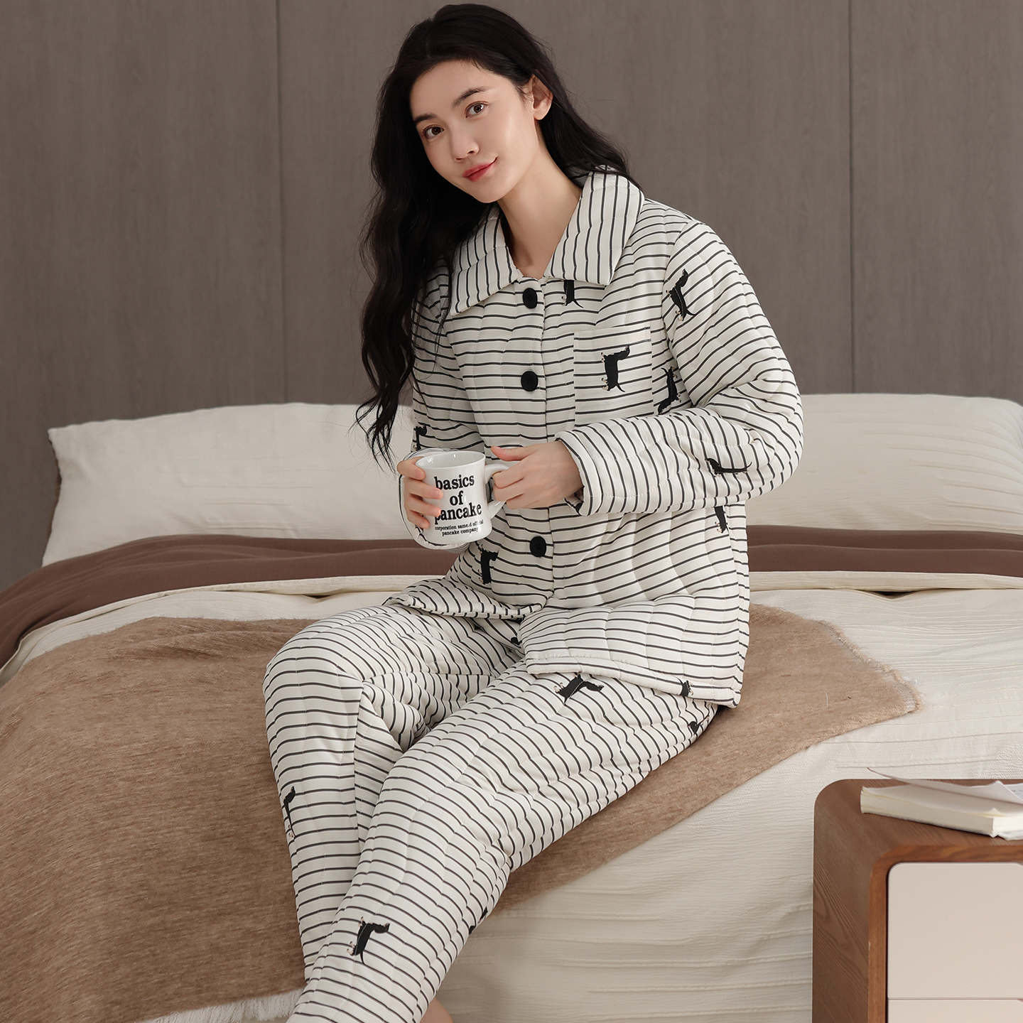 条纹翻领夹棉睡衣女长袖加厚保暖可外穿家居服套装冬季宽松休闲风