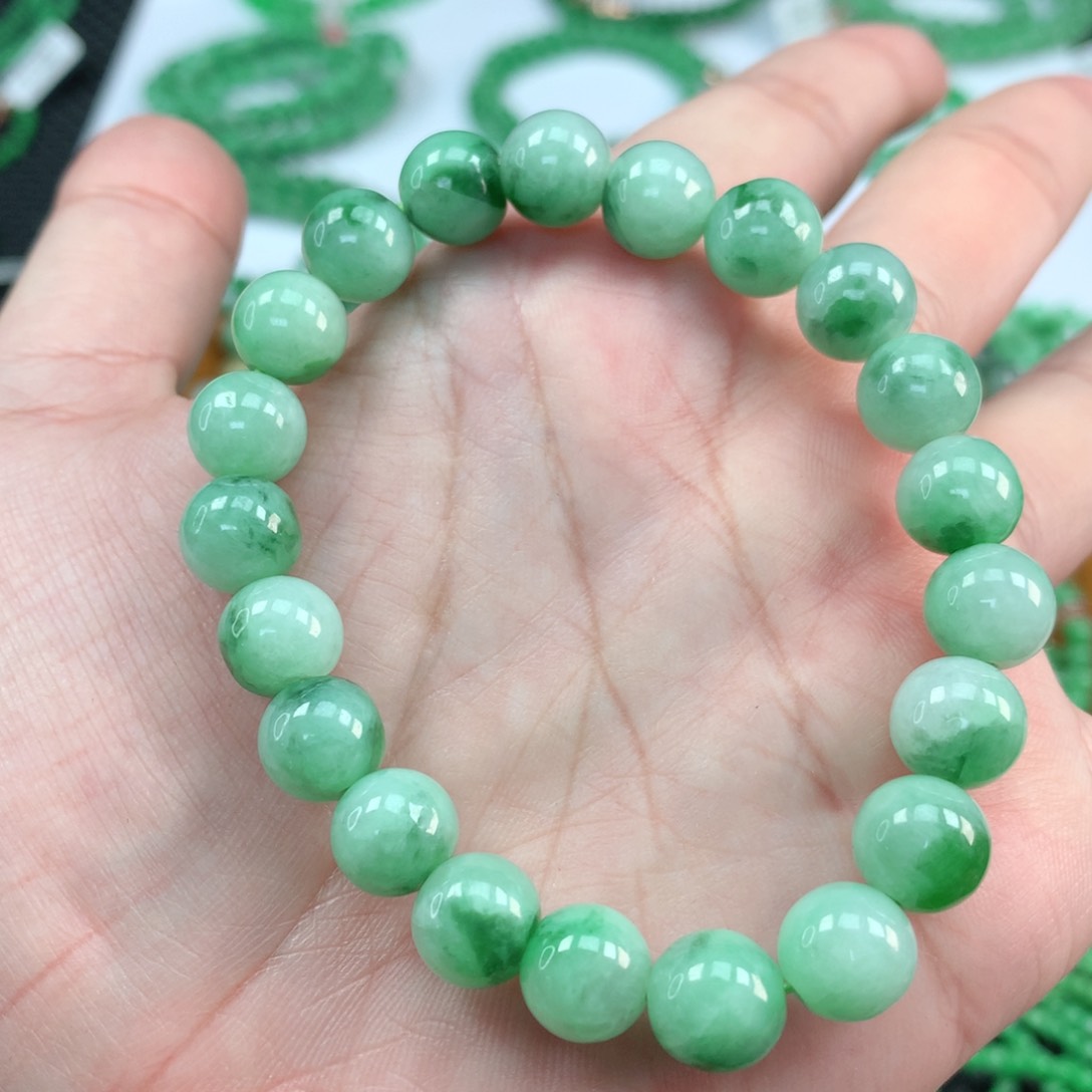 翡翠手链未镶嵌翡翠