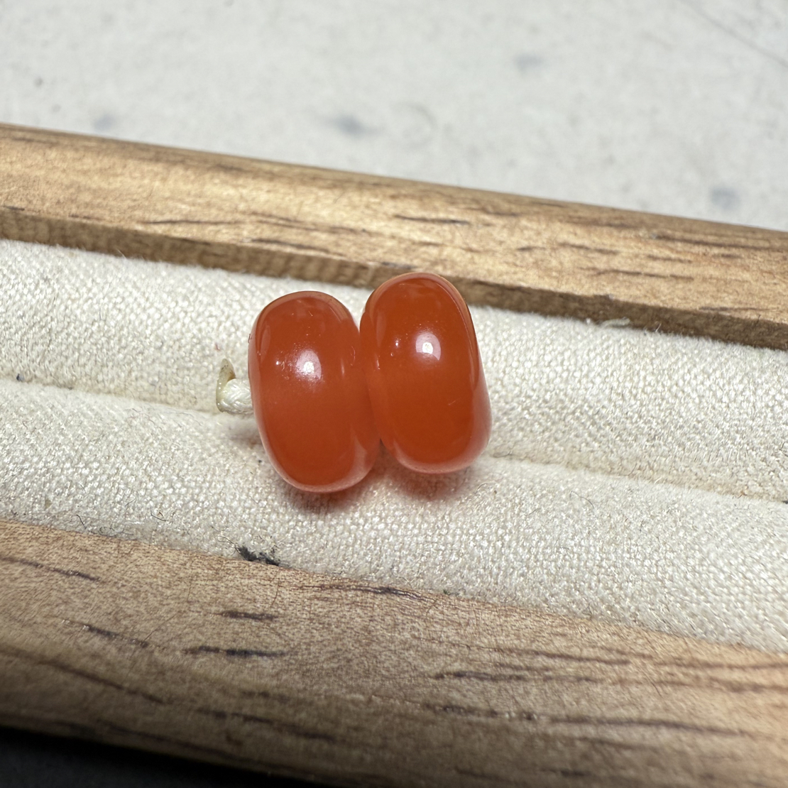 天然原矿南红保山隔珠8×3.9