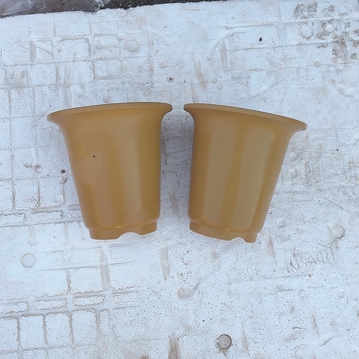 紫砂花盆微瑕平口小金钟黄色两个