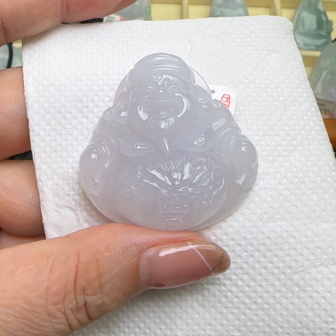 翡翠未镶嵌颈饰  