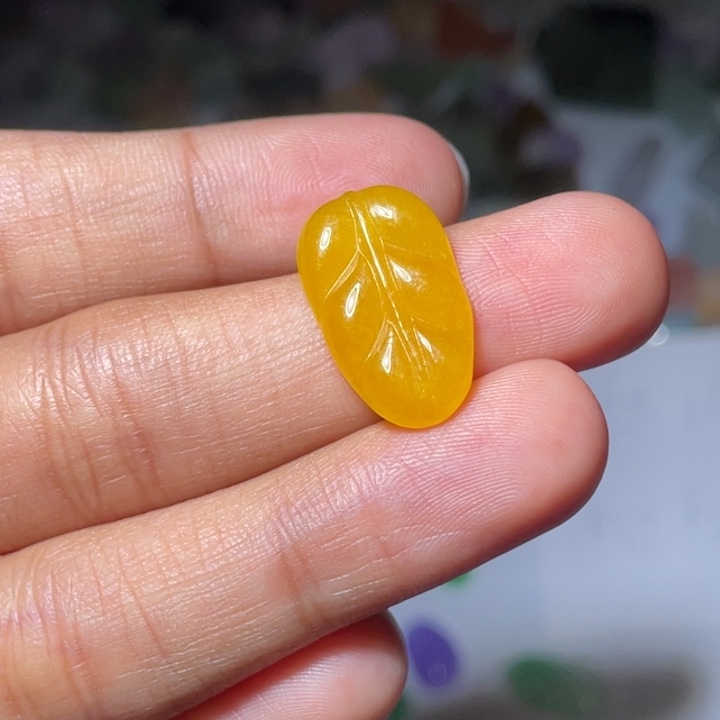 翡翠未镶嵌颈饰吊坠