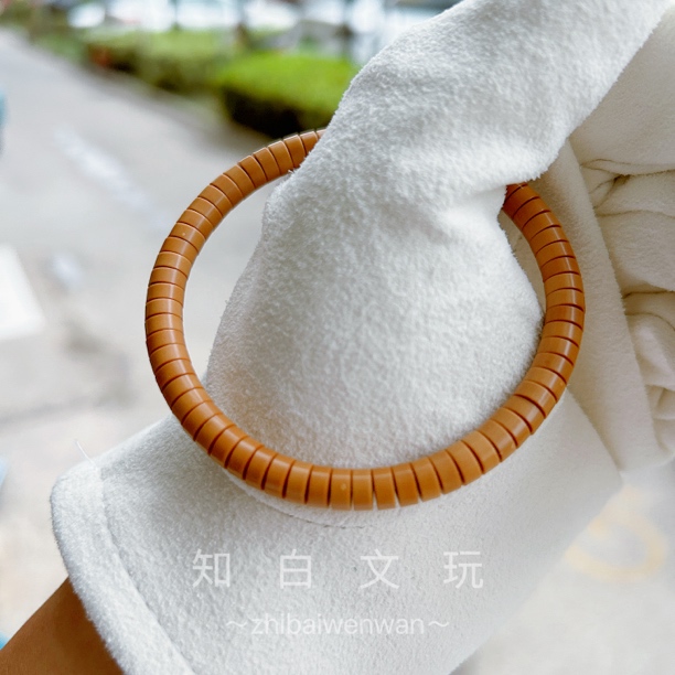 【知白文玩】5.9mm老挝红油核尖药片单圈核尖手串