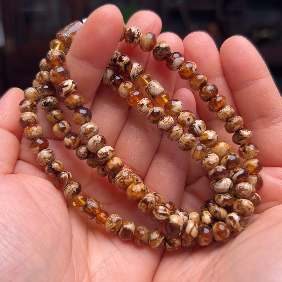 琥珀裸石未镶嵌抚顺琥珀30414。7m m