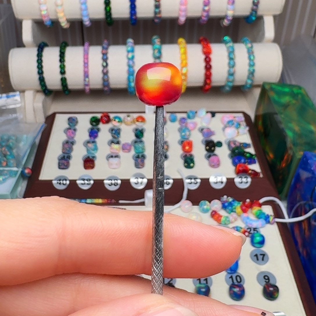 树脂制品人造欧泊卡10老型火焰红单颗