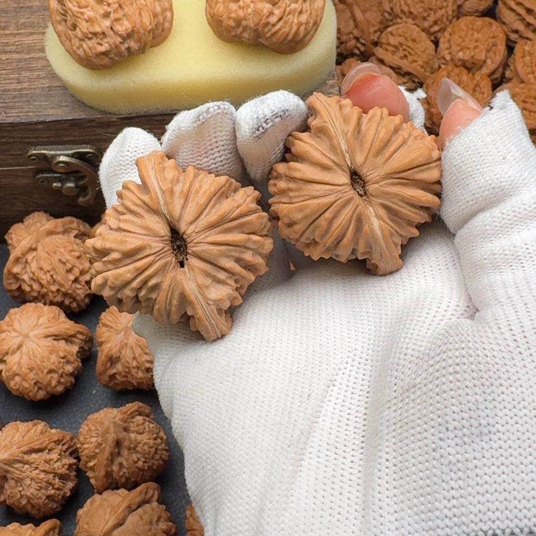 文玩核桃吊坠坦**对44楼子4412