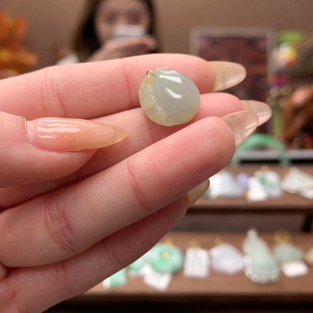 翡翠吊坠(不含链)18K金镶嵌