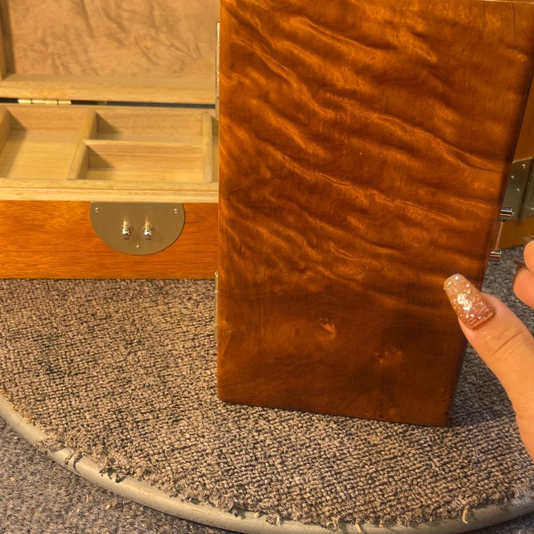 乌木类成套家具刚盒子