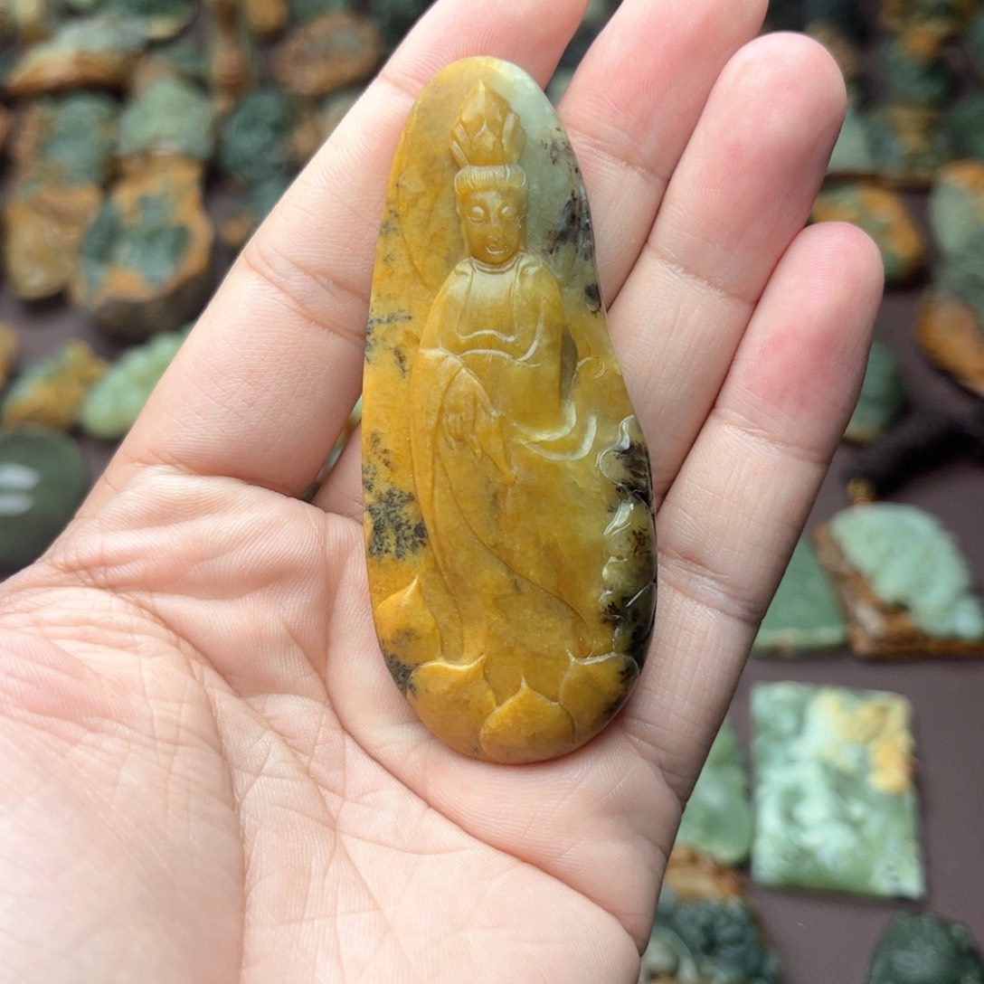 岫岩河磨玉（透闪石质玉）吊坠未镶嵌