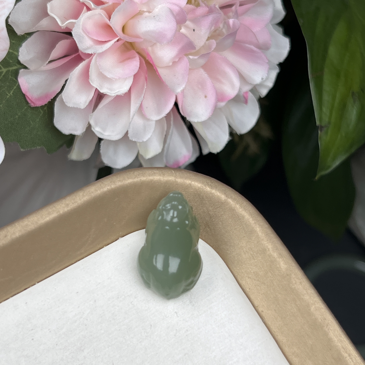 和田玉卡25-15mm貔貅吊坠编号040