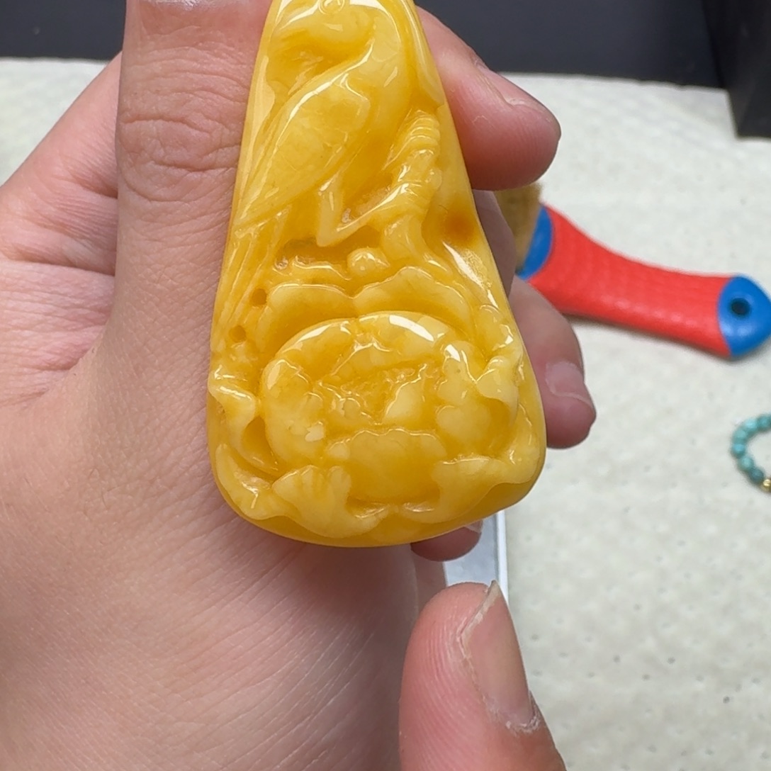 琥珀未镶嵌珠宝奇石501