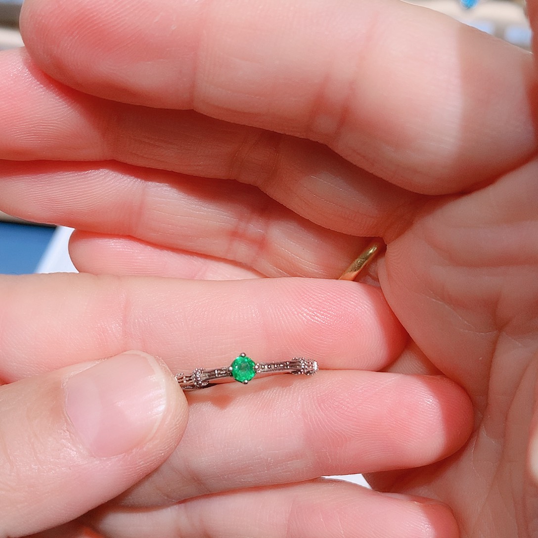 祖母绿银S925镶嵌戒指