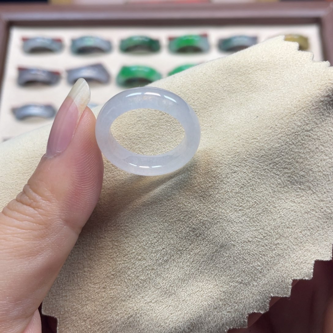 翡翠未镶嵌戒圈白月光15