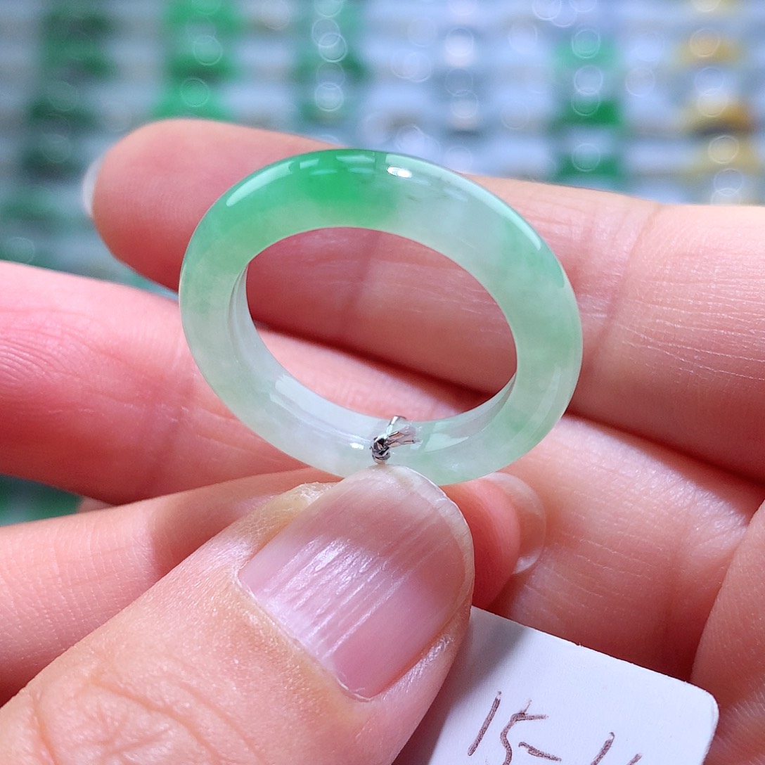 翡翠戒指未镶嵌15-16号