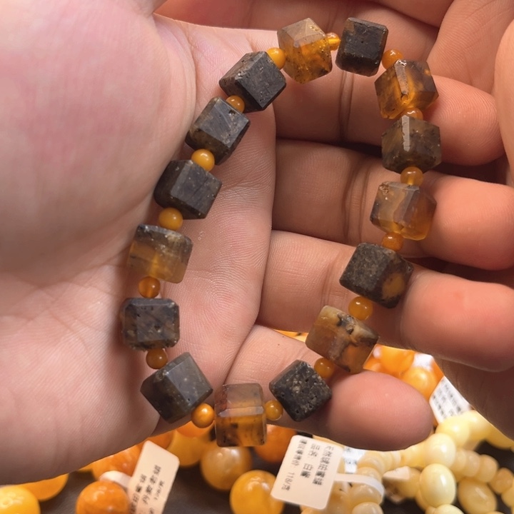 未镶嵌琥珀手链琥珀