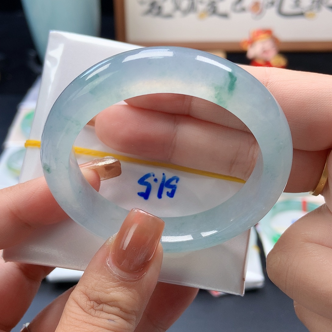 翡翠未镶嵌手镯113号