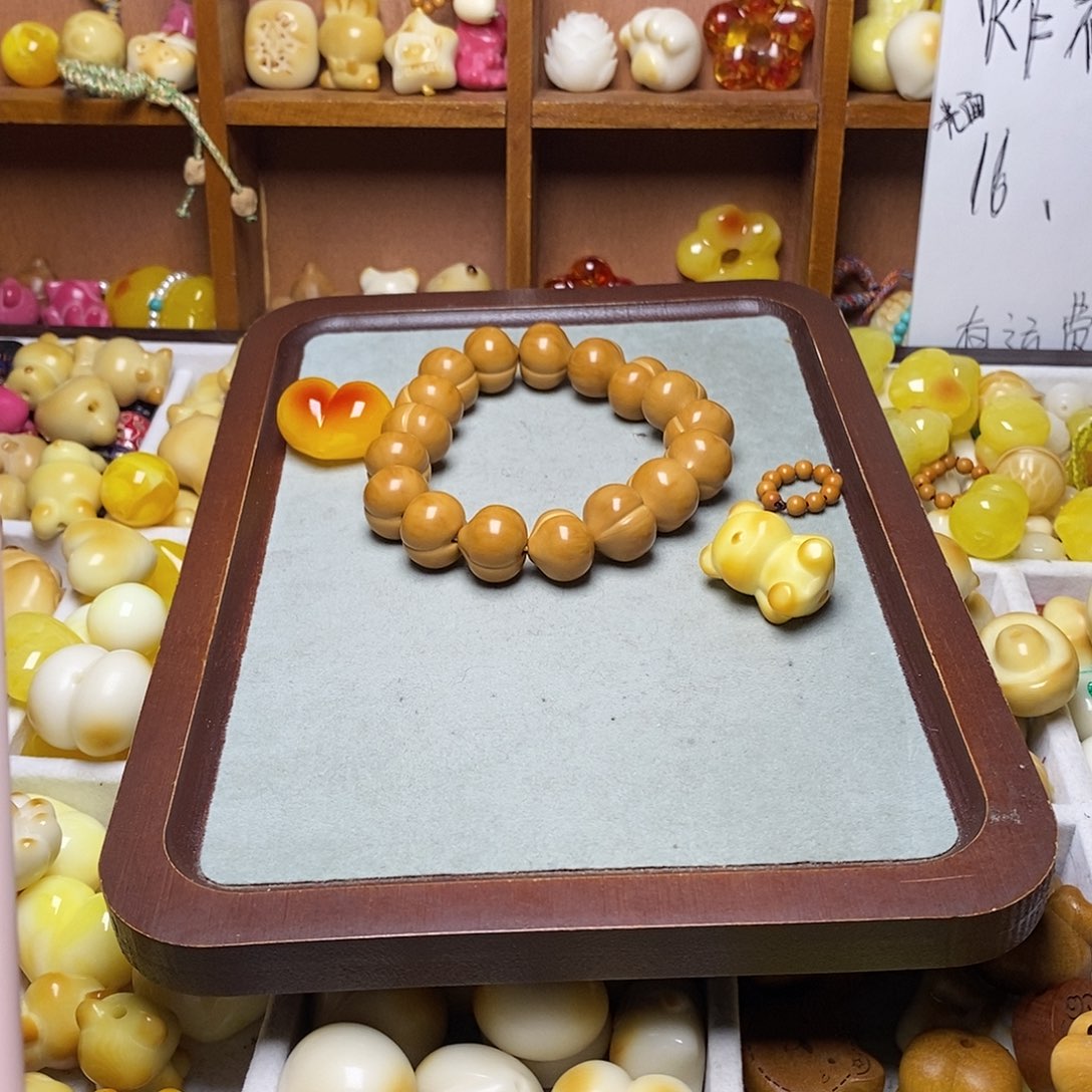 馨***缘吊坠猴头核桃爱心小熊橄跑环