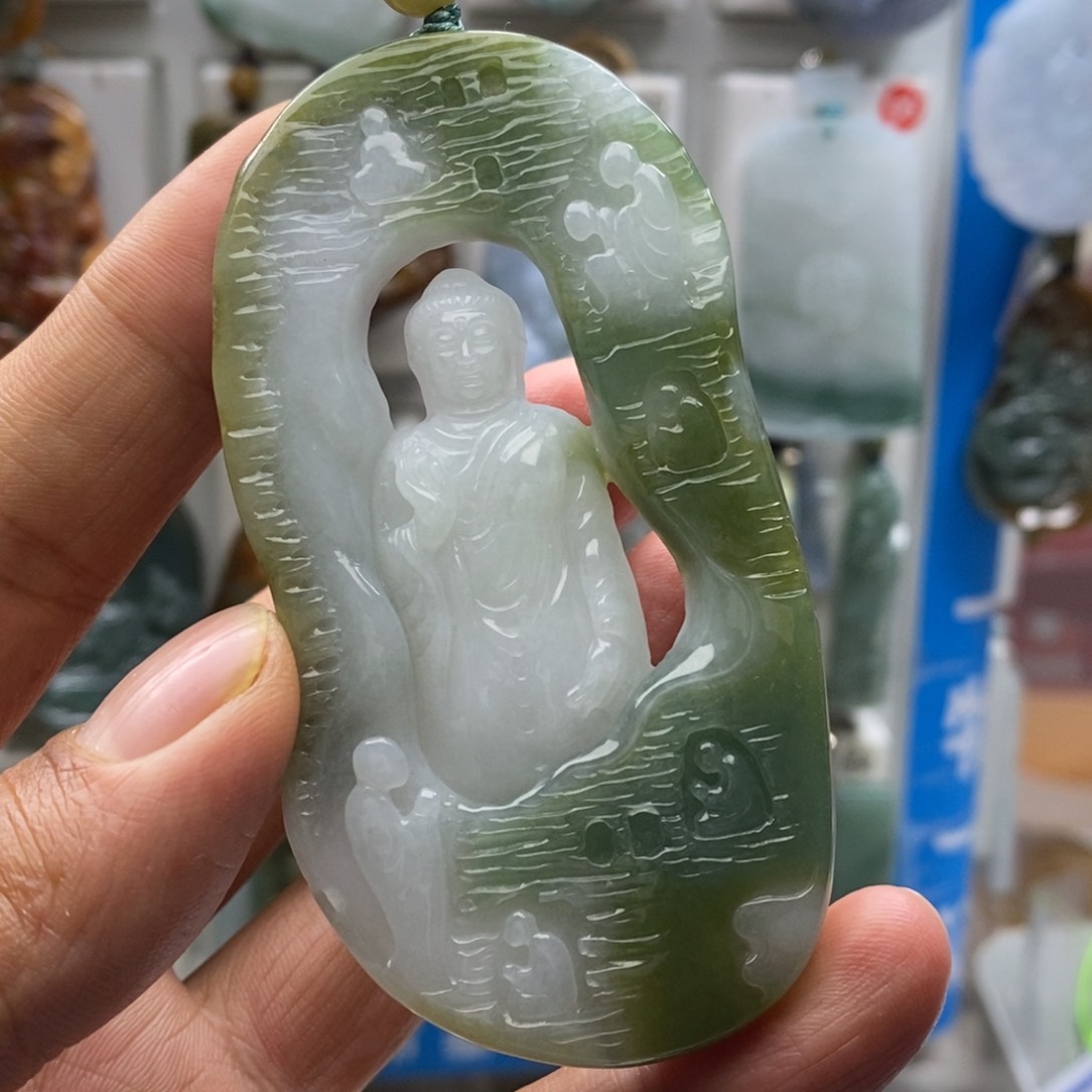 翡翠未镶嵌颈饰佛