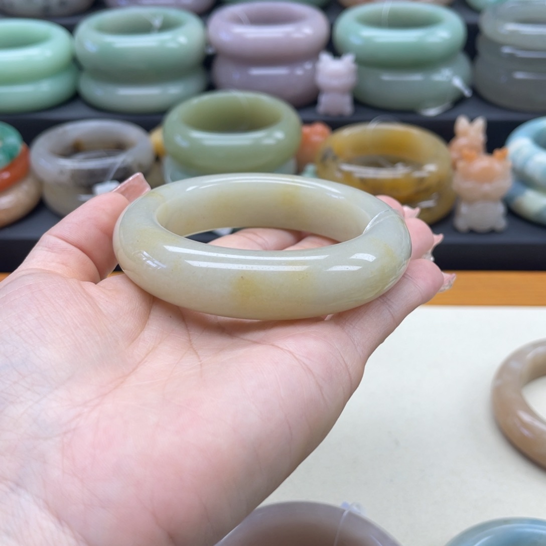 石英质玉我未镶嵌