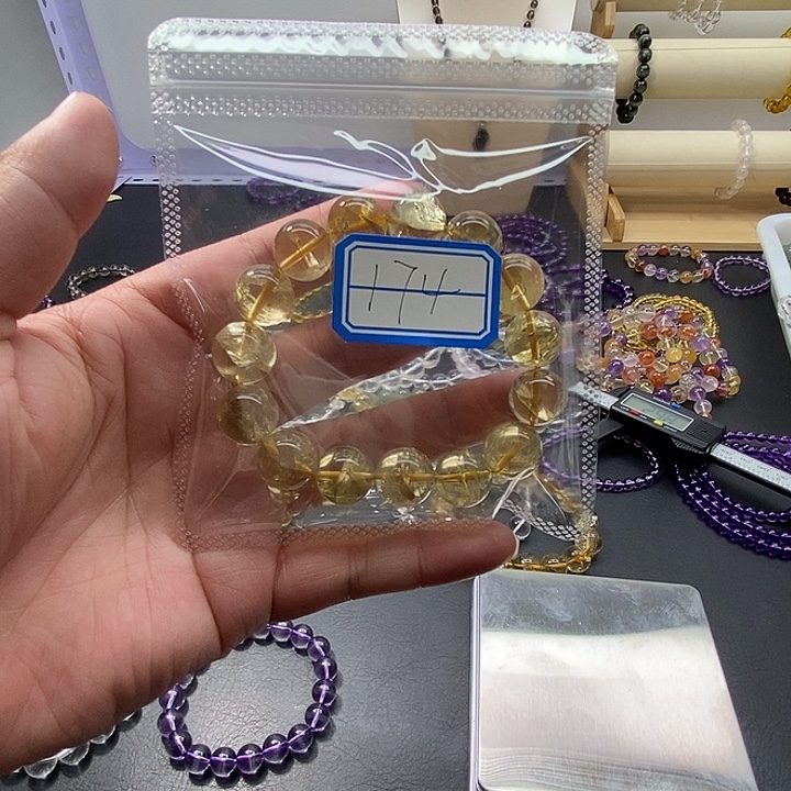 黑***咪水晶磁石2469975358974478