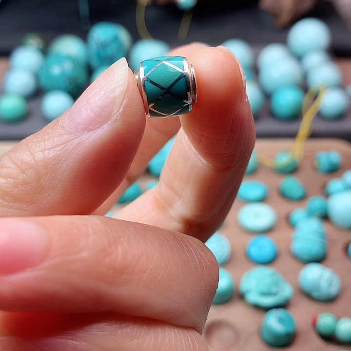 绿松石配饰未镶嵌